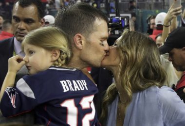 姬賽兒老公Tom Brady拿下超級盃冠軍，背後有個溫馨的小故事