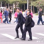 六成以上上班族水土不服曾閃離 8 成上班族跳槽進行式